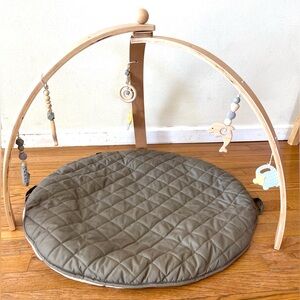 Wooden Baby Play Gym with Quilted Mat
